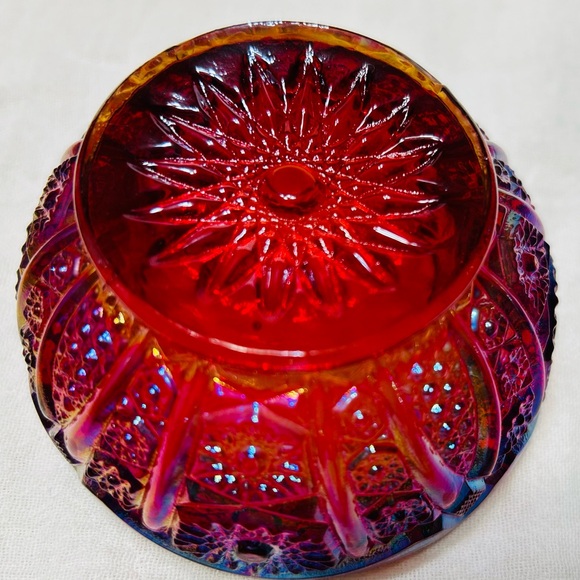 Vintage Indiana carnival glass Amberina bowl with intricate Sunset pattern. Mint - Picture 4 of 5